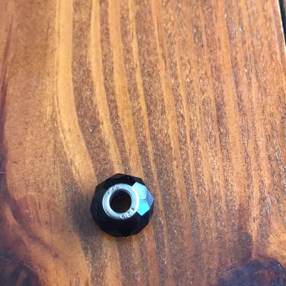 Glass charm - Picture 2 of 2